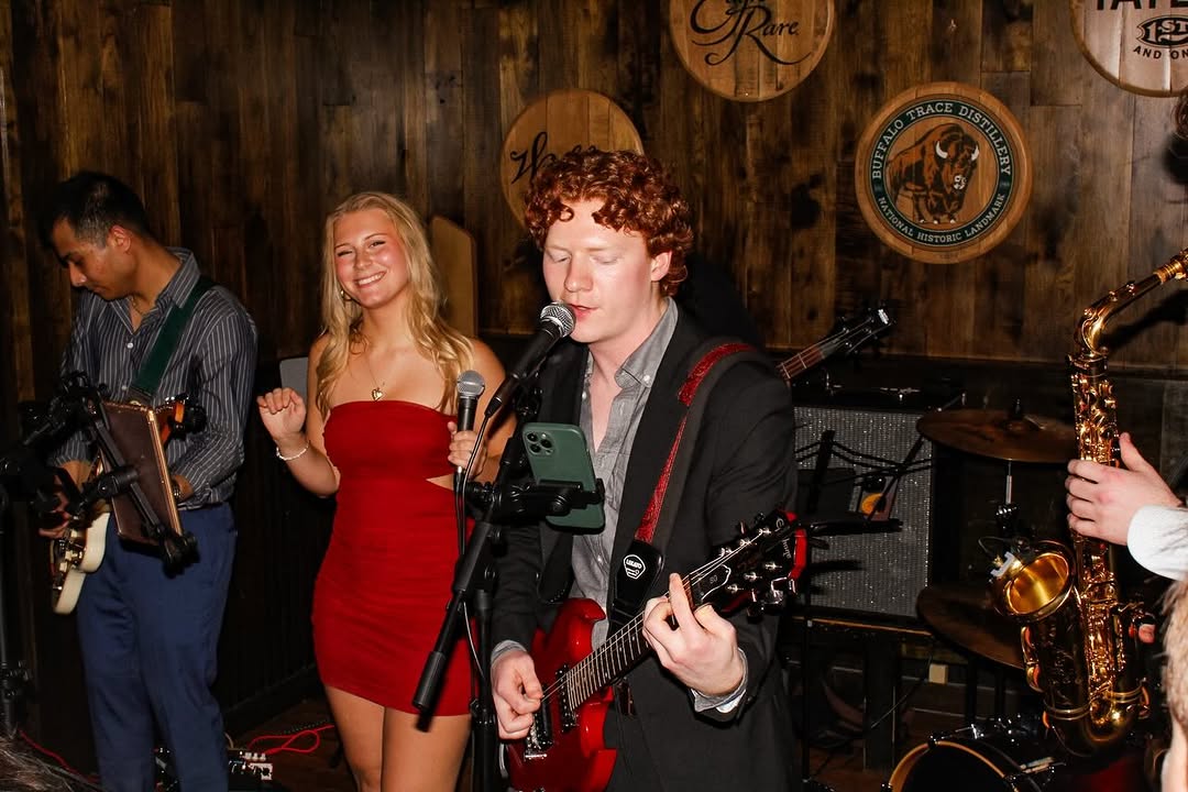 A live band performing at O'Pub on a Thursday.